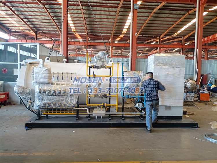 復(fù)合材料無(wú)人機(jī)熱壓罐