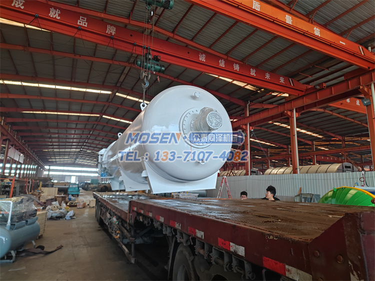 大型熱壓罐發(fā)貨
